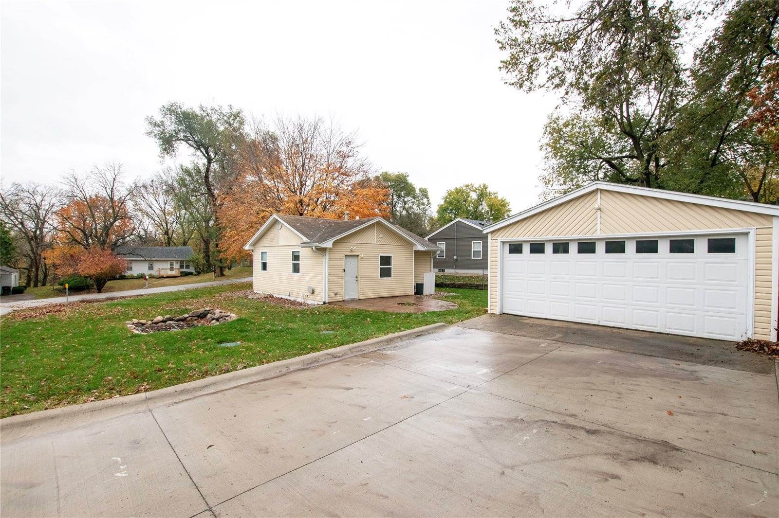 4350 NW 11th Street, Des Moines, IA 50313