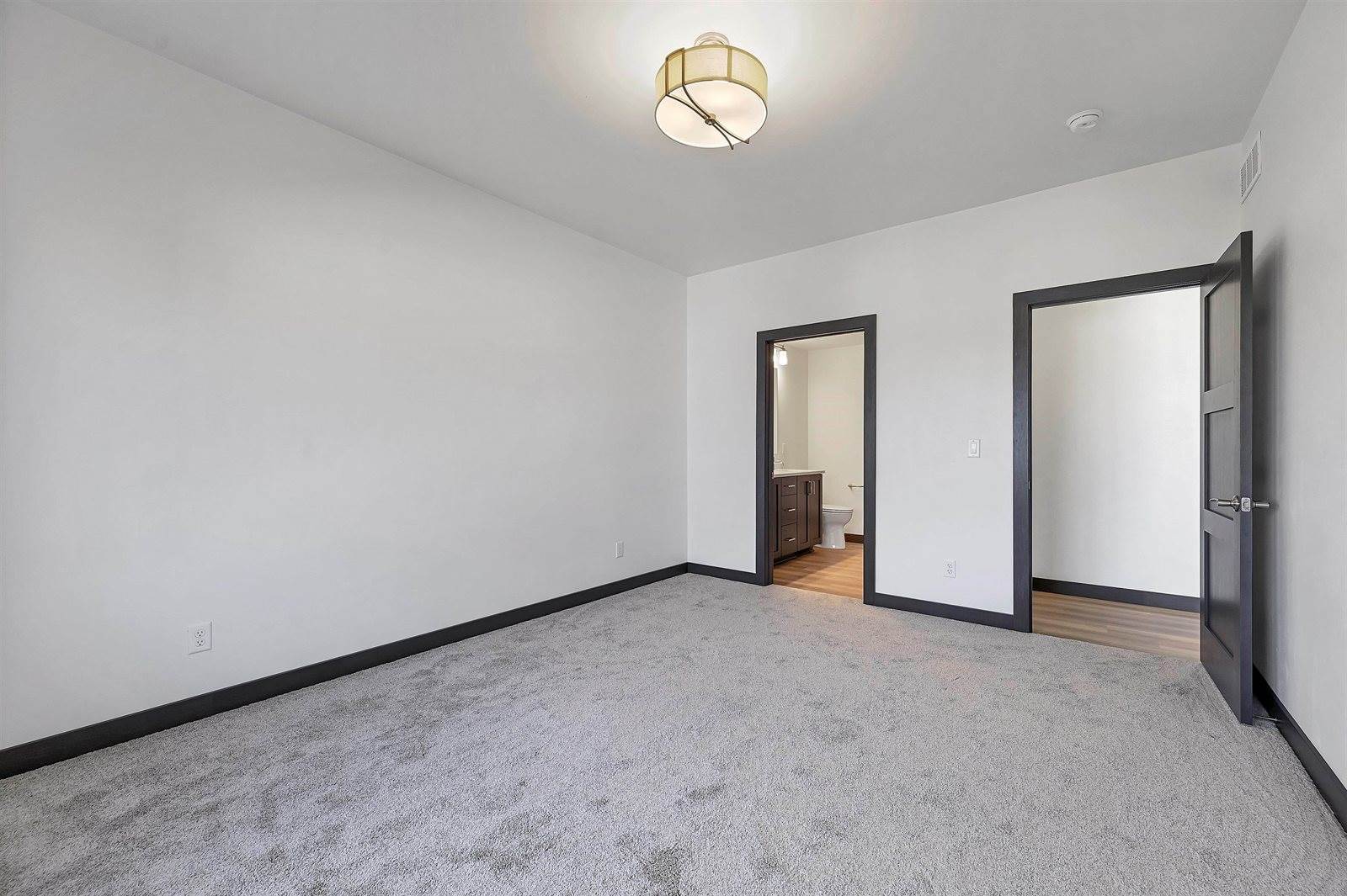 486 Aldon Circle, Green Bay, WI 54304