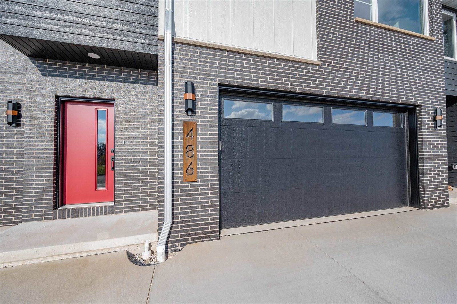 486 Aldon Circle, Green Bay, WI 54304