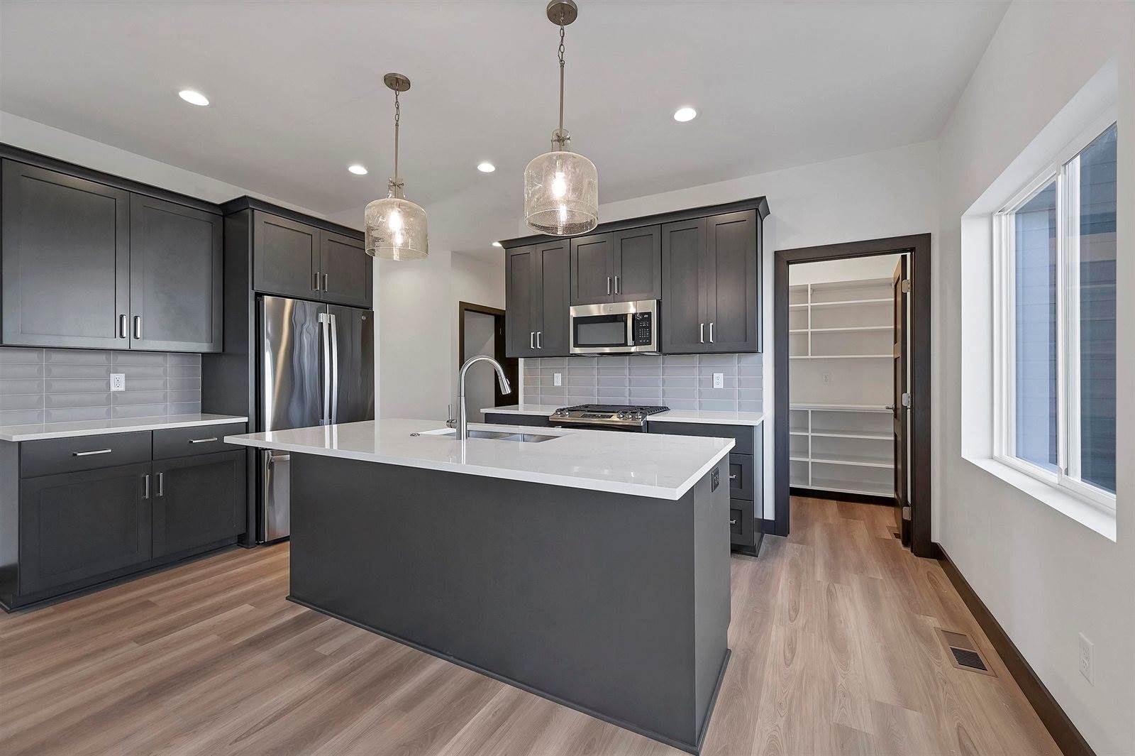 486 Aldon Circle, Green Bay, WI 54304