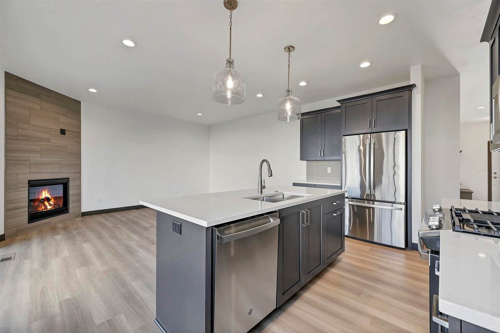 486 Aldon Circle, Green Bay, WI 54304