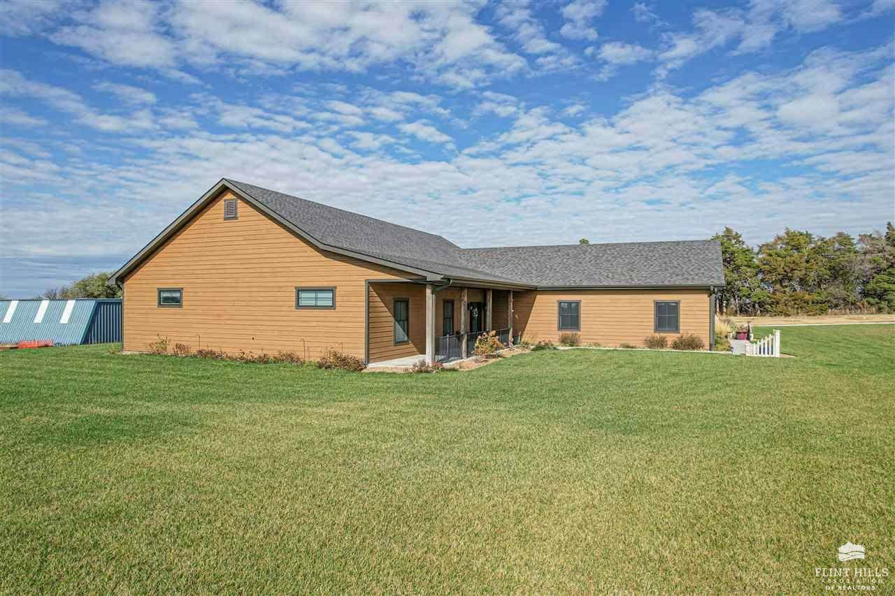 2925 Gulf Road, Abilene, KS 67410