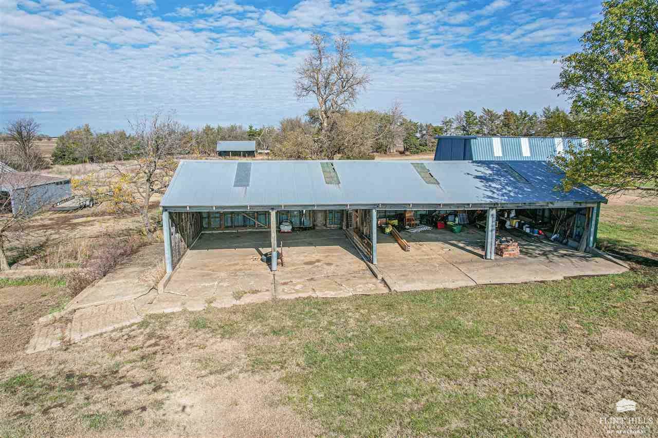 2925 Gulf Road, Abilene, KS 67410