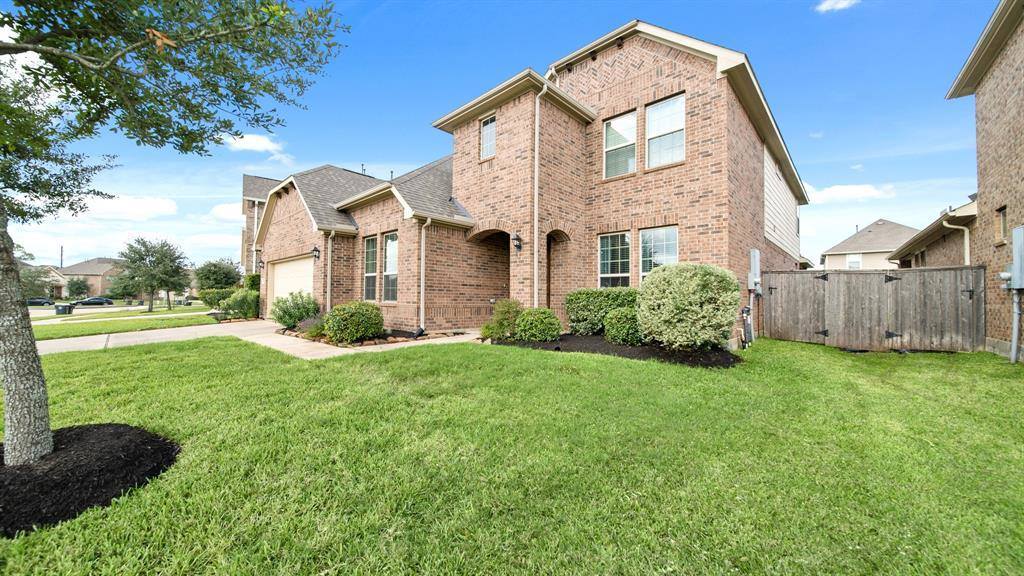 6227 Garden Lakes Lane, Sugar Land, TX 77479