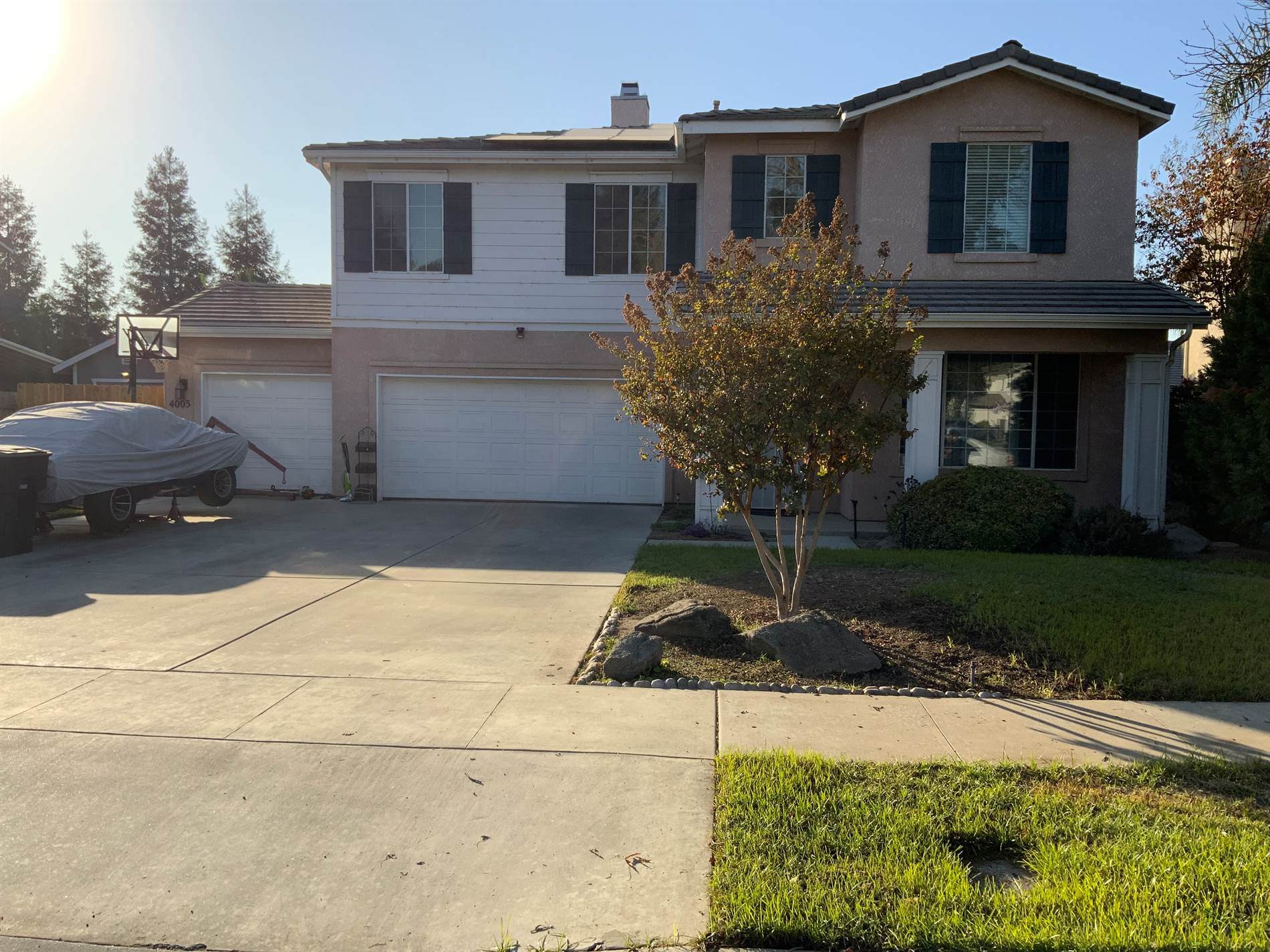 4003 South Crenshaw Street, Visalia, CA 93277