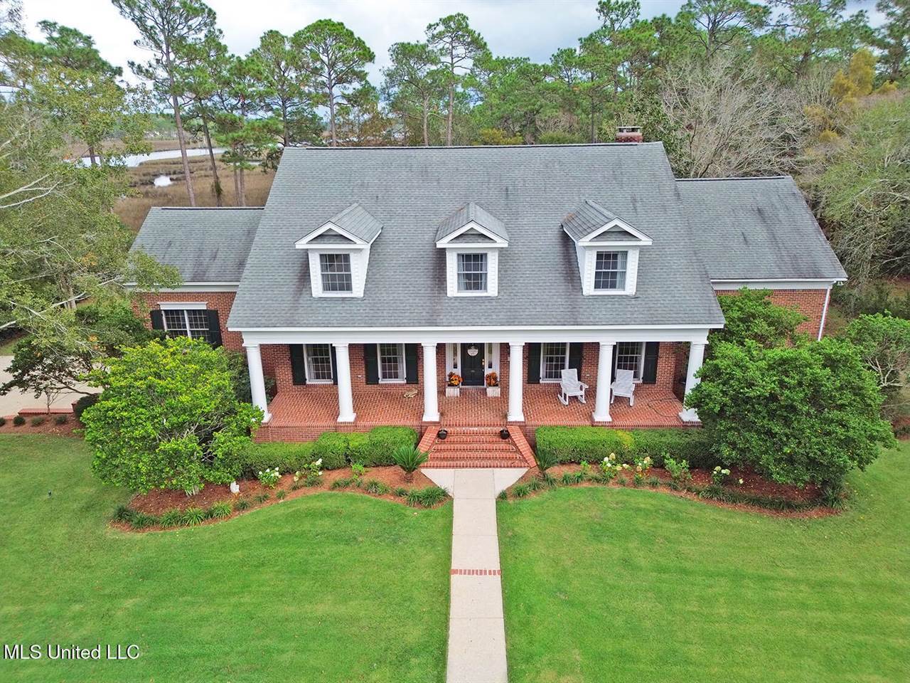 4033 Dunsinane Street Avenue, Ocean Springs, MS 39564