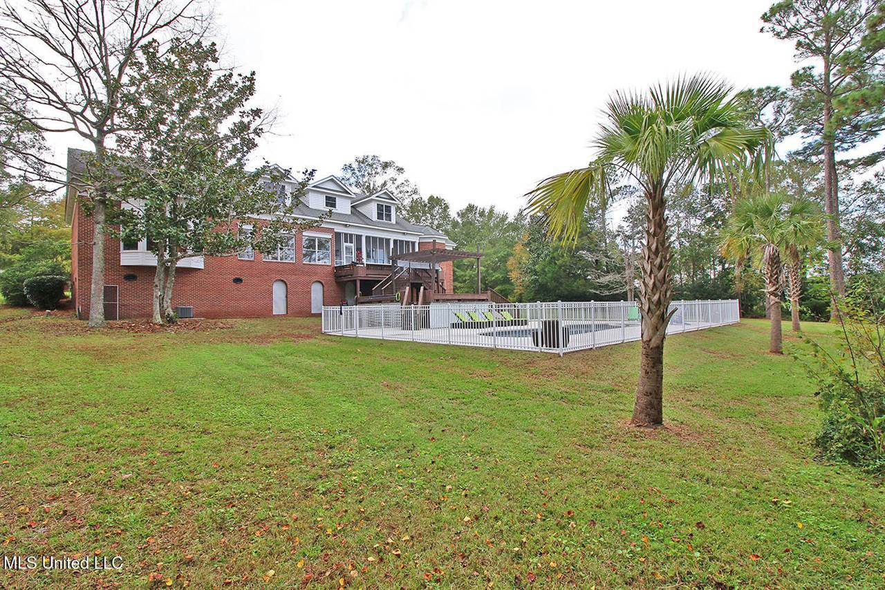 4033 Dunsinane Street Avenue, Ocean Springs, MS 39564