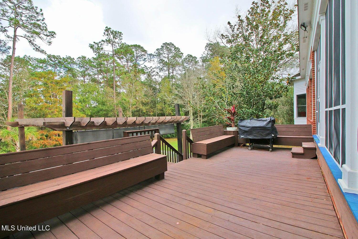 4033 Dunsinane Street Avenue, Ocean Springs, MS 39564