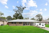 40449 Kathy St, Gonzales, LA 70737