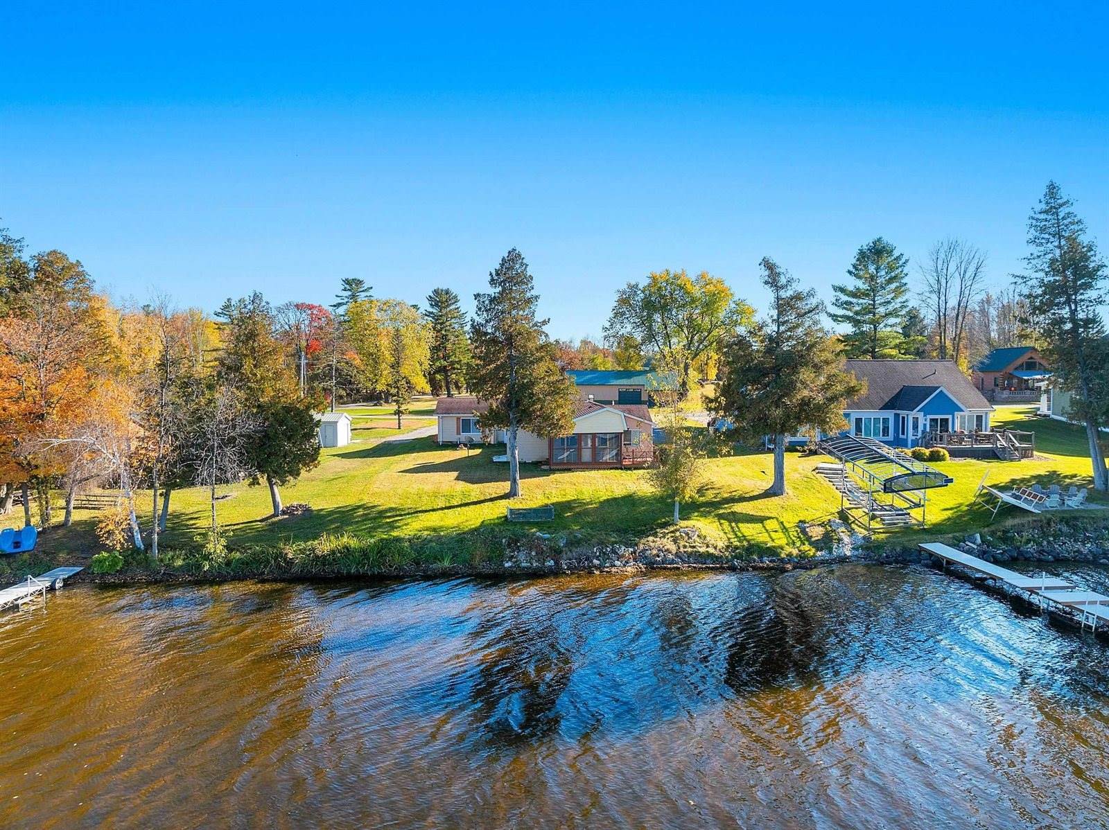 W6220 Crescent Lane, Crivitz, WI 54114