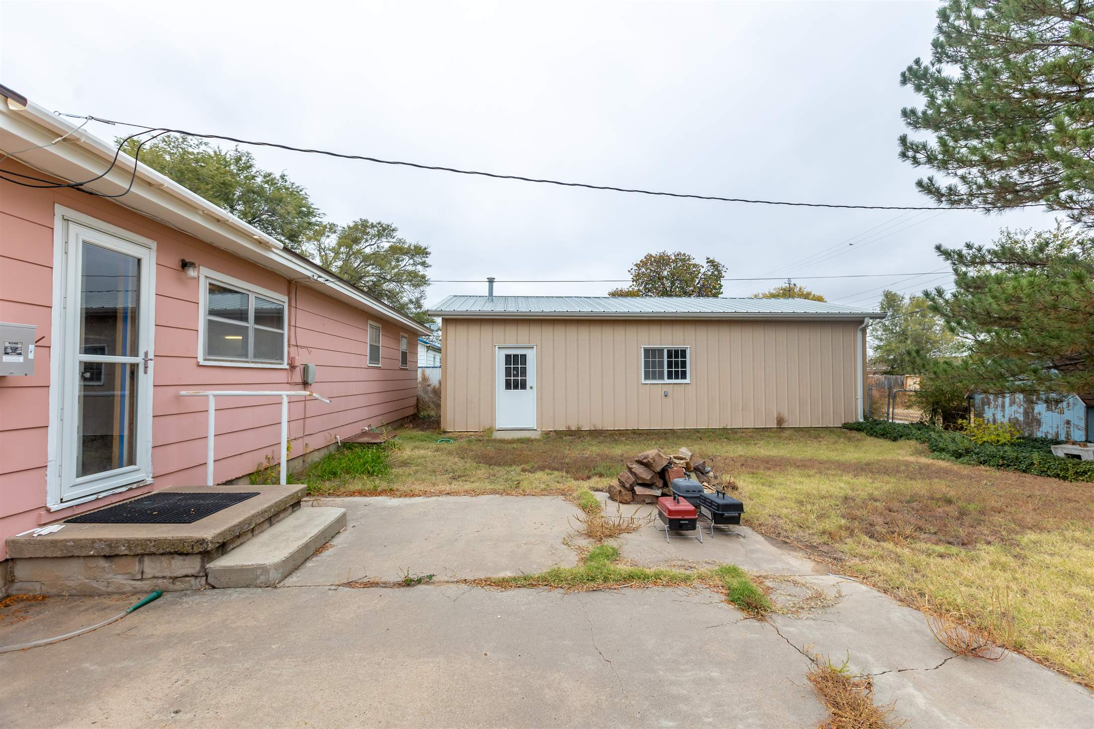 20 Cosmos, Elkhart, KS 67950