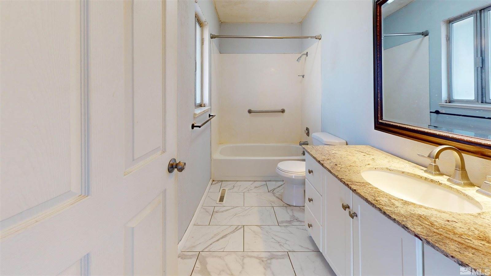 5065 Offenhauser Dr, Winnemucca, NV 89445