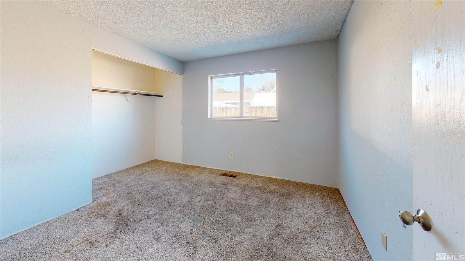 5065 Offenhauser Dr, Winnemucca, NV 89445