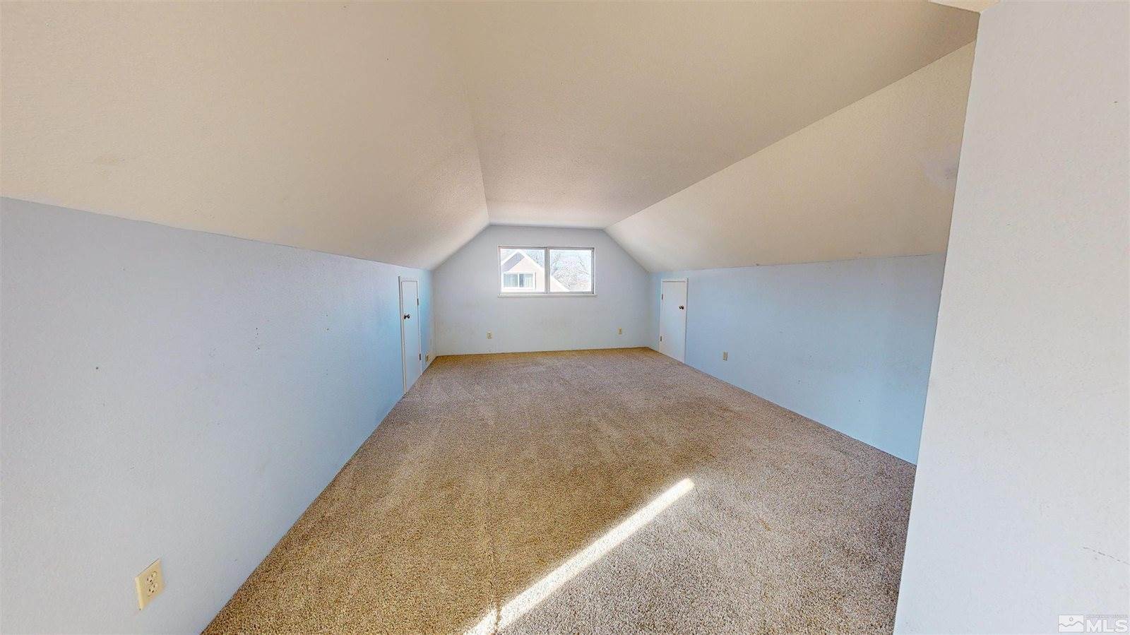 5065 Offenhauser Dr, Winnemucca, NV 89445