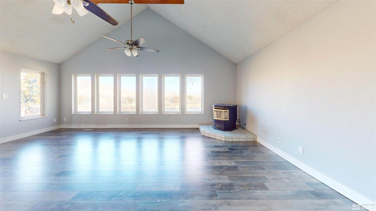 5065 Offenhauser Dr, Winnemucca, NV 89445