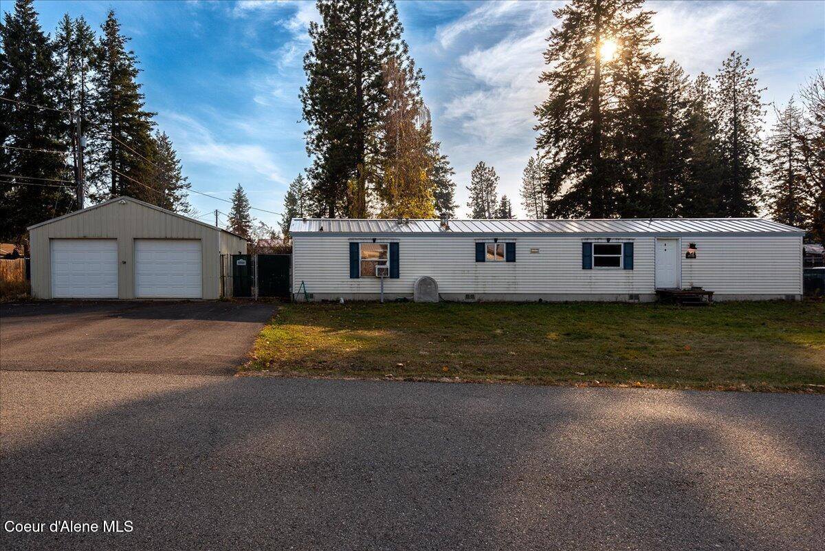 5970 Madison St, Spirit Lake, ID 83869