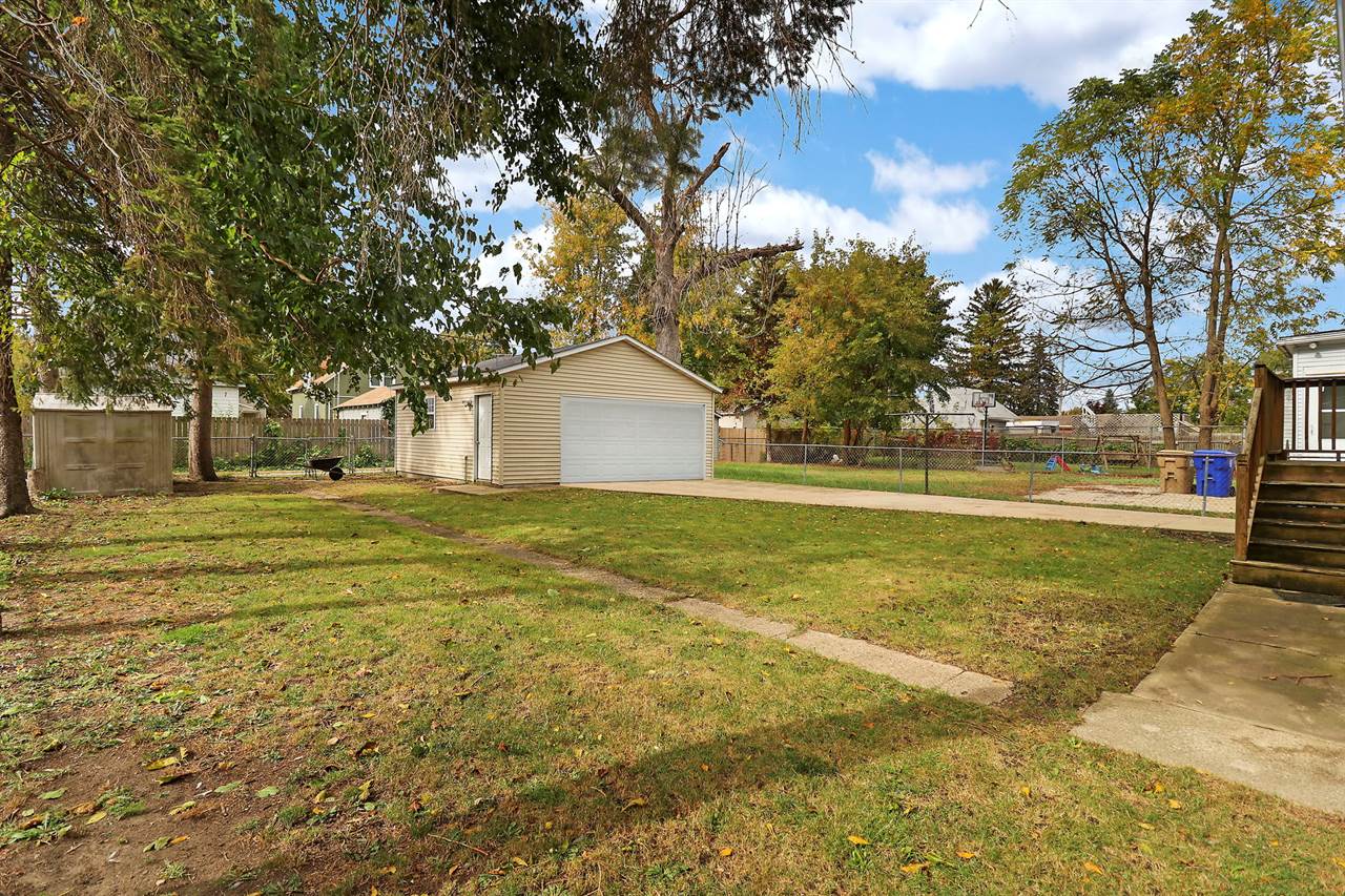 6620 19th Ave, Kenosha, WI 53143