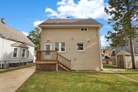 6620 19th Ave, Kenosha, WI 53143