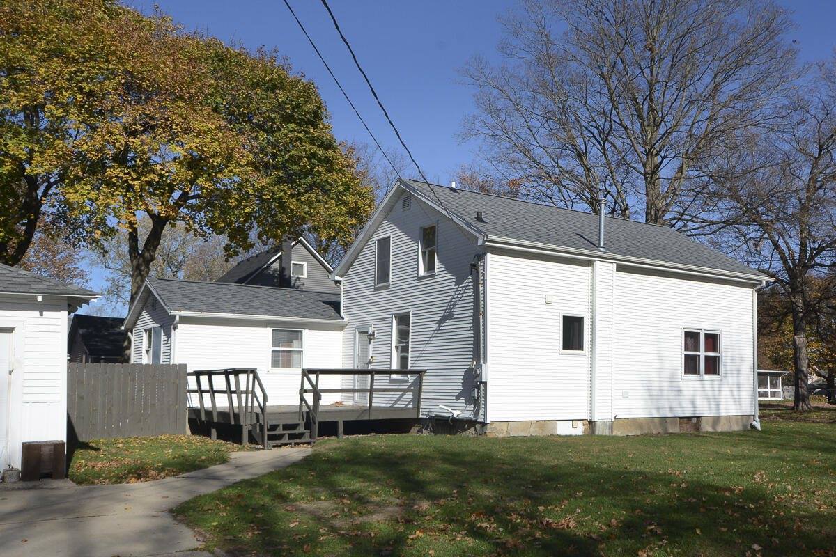 224 South Liberty Street, Marshall, MI 49068