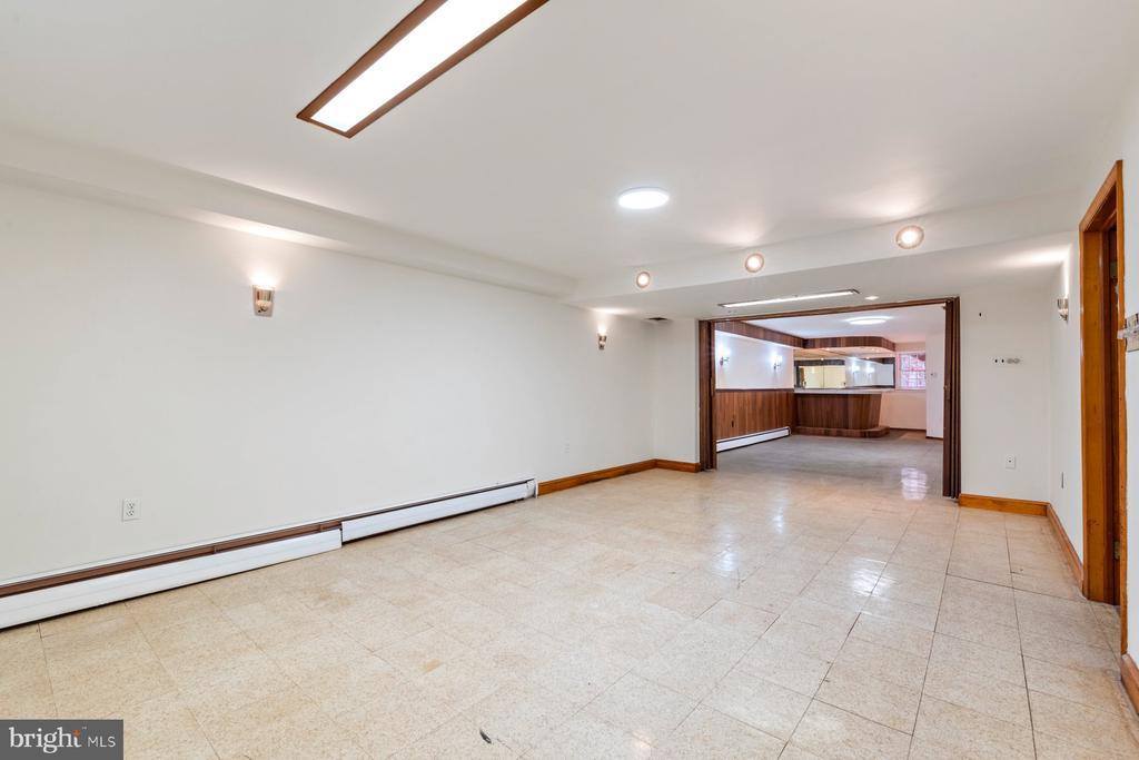 7107 Kempton Road, Lanham, MD 20706