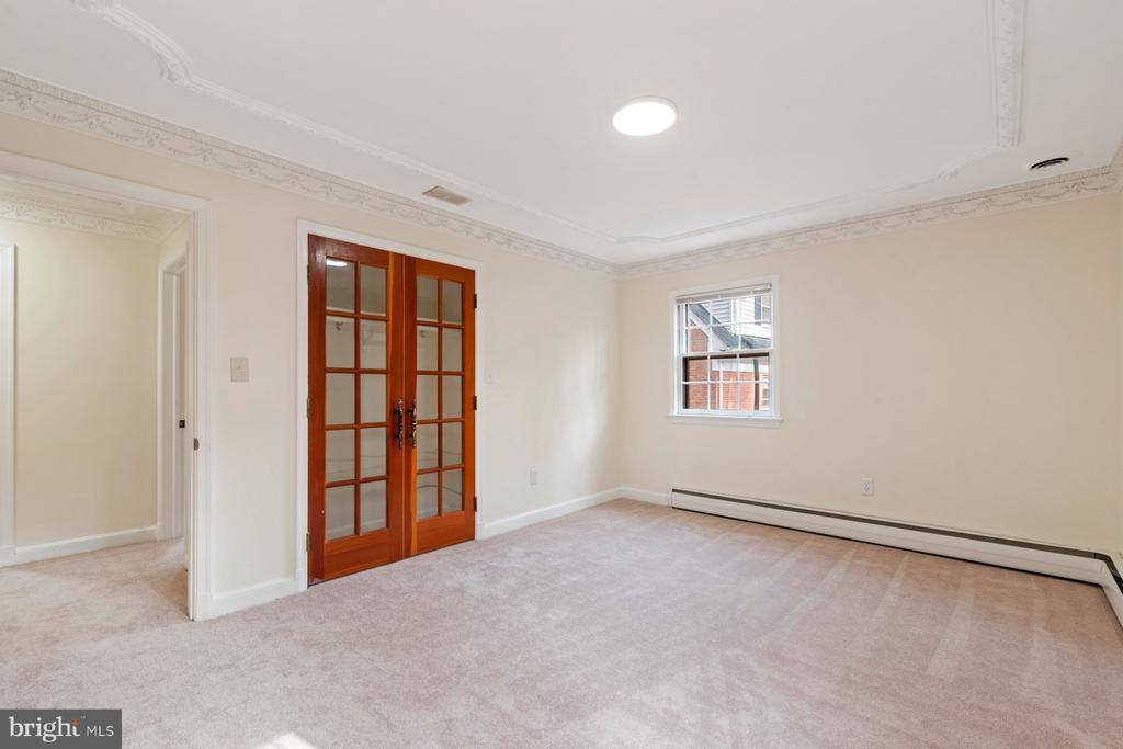 7107 Kempton Road, Lanham, MD 20706