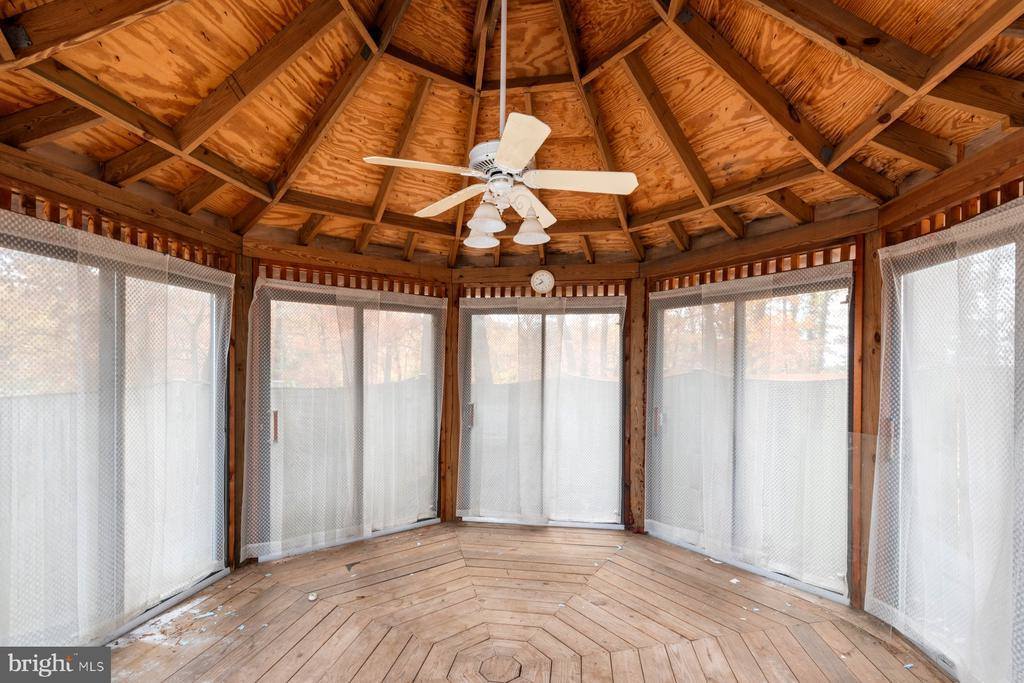 7107 Kempton Road, Lanham, MD 20706