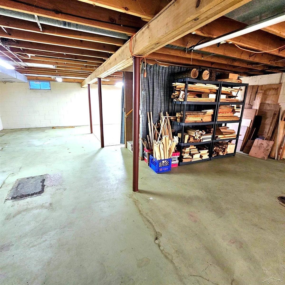 2914 Deindorfer Street, Saginaw, MI 48602