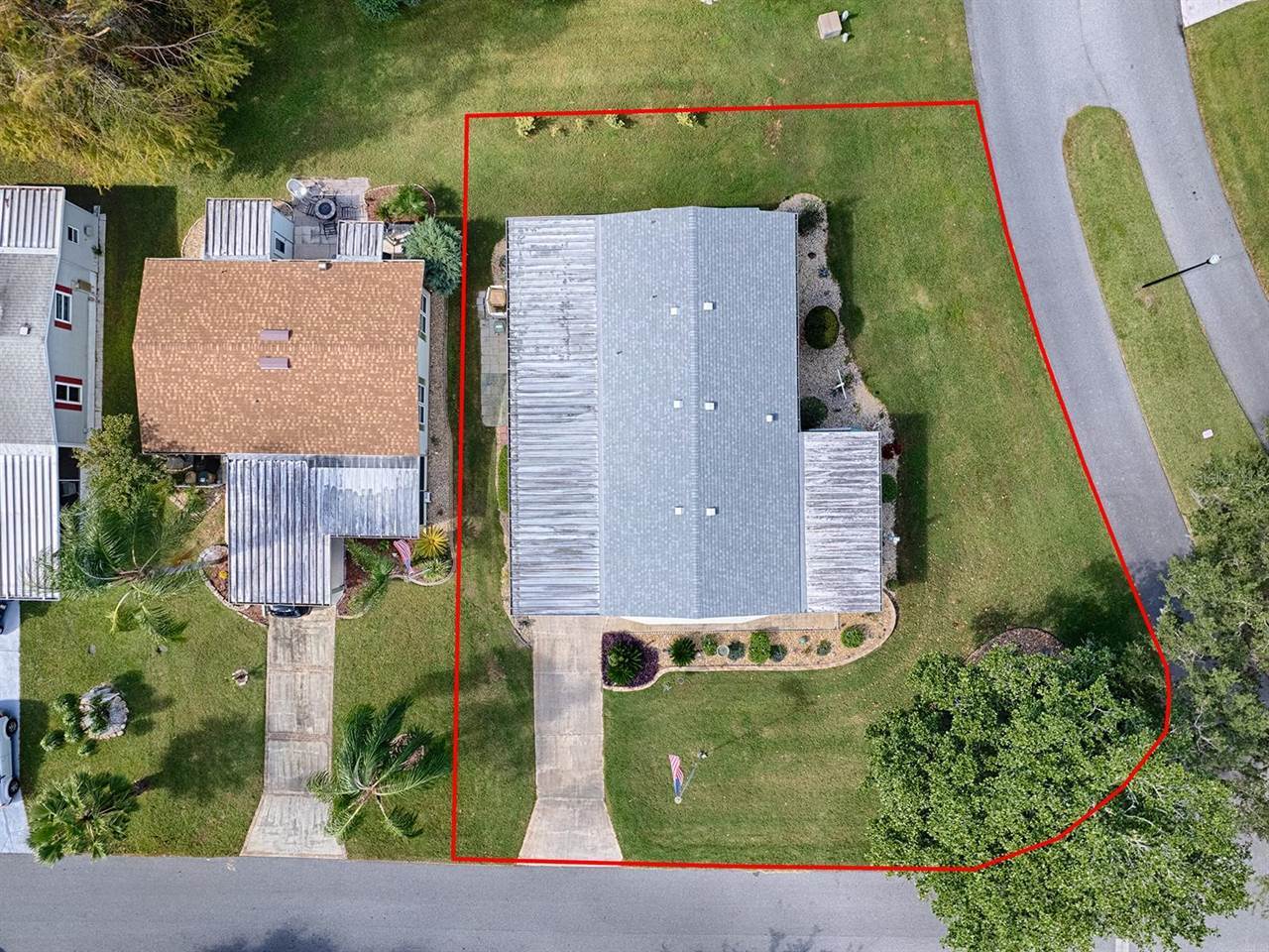 32541 West Golf Court, Leesburg, FL 34748