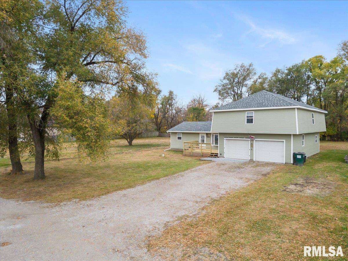 11640 96TH Avenue, Blue Grass, IA 52726