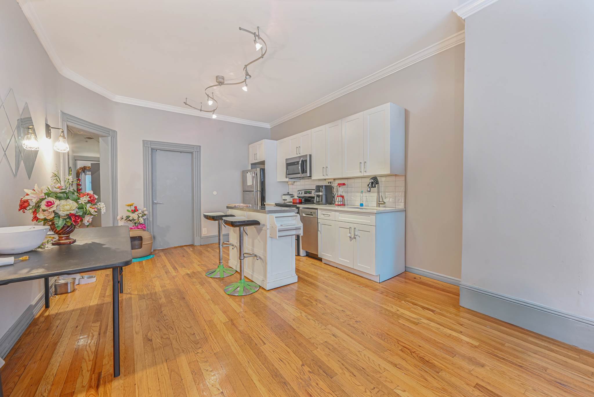 31-04 Snyder Ave, Brooklyn, NY 11226