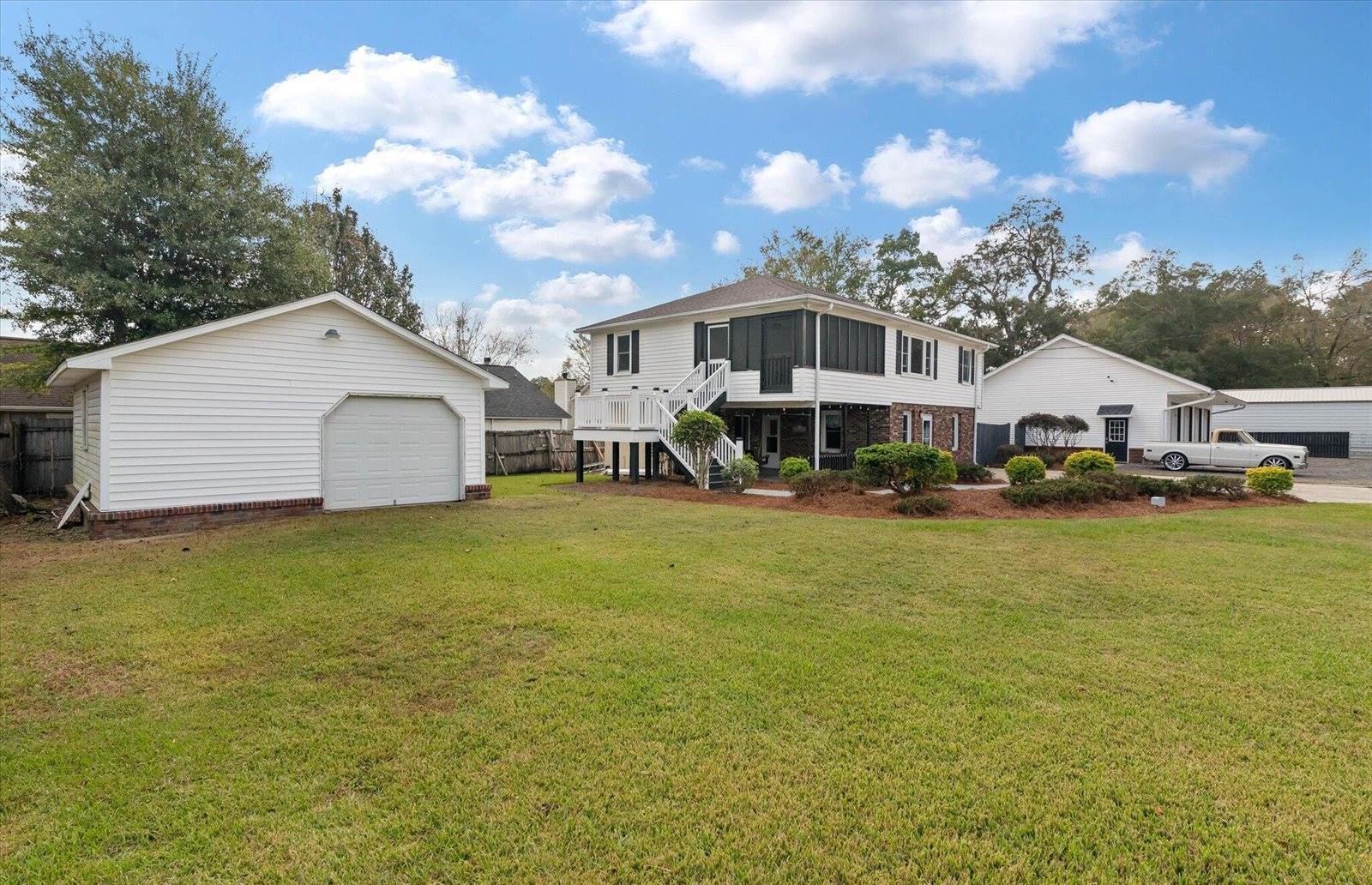 3915 Ladson Road, Ladson, SC 29456