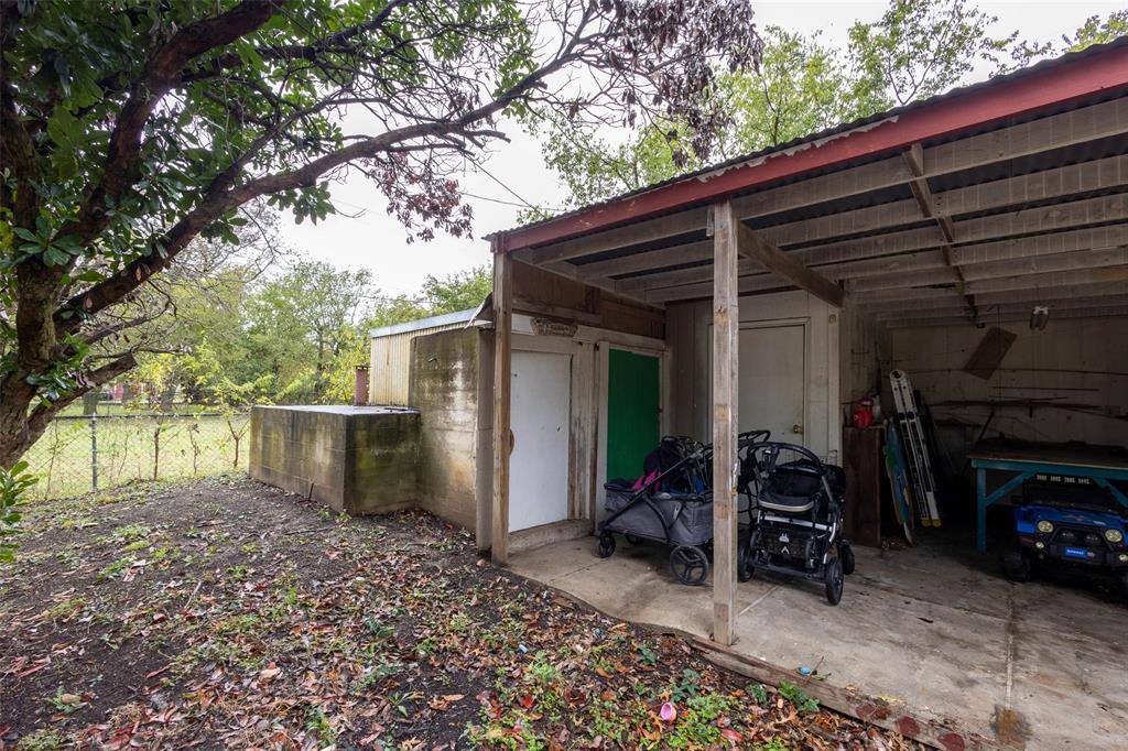 712 Turner Street, Cleburne, TX 76033