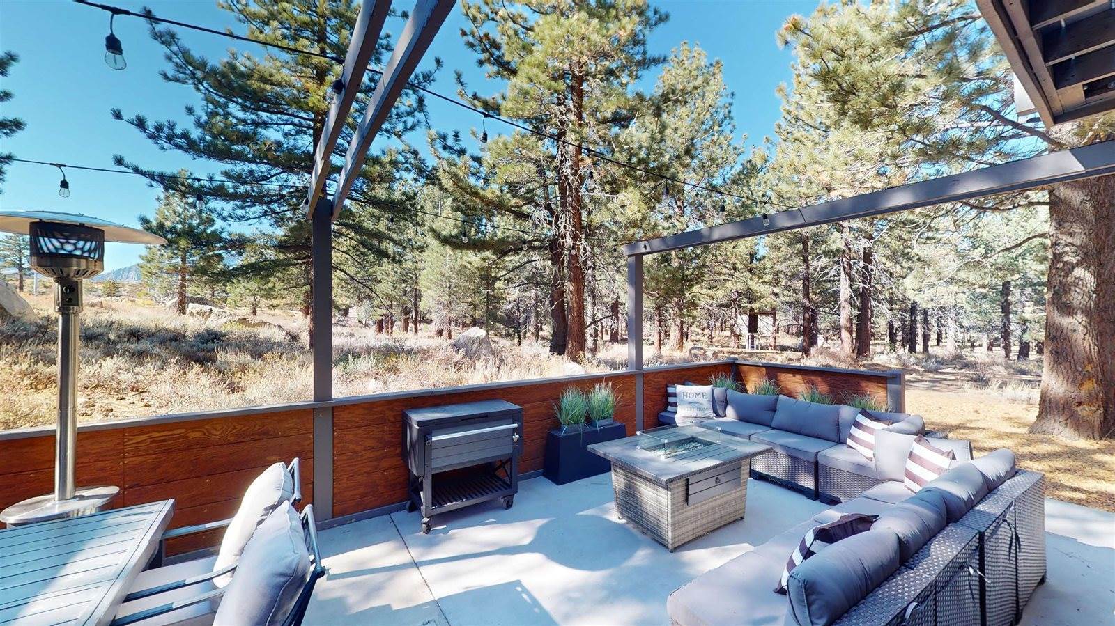 113 Trails End Rd., Mammoth Lakes, CA 93546