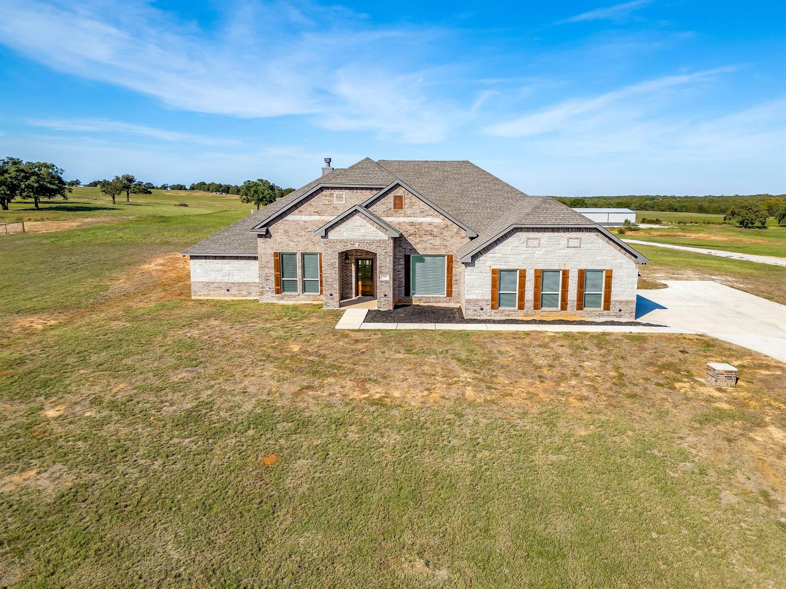 1021 Monarch Court, Poolville, TX 76487