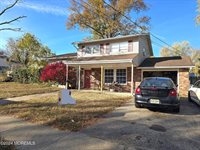 37 Bryant Drive, Jackson, NJ 08527