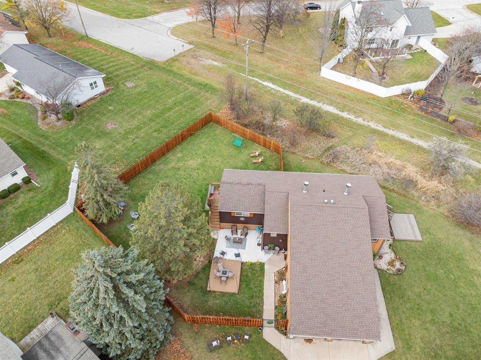 833 Manitowish Place, De Pere, WI 54115