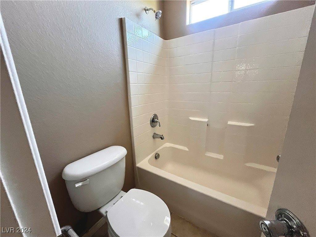 9115 Cedar Door Avenue, Las Vegas, NV 89148