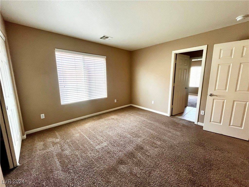 9115 Cedar Door Avenue, Las Vegas, NV 89148