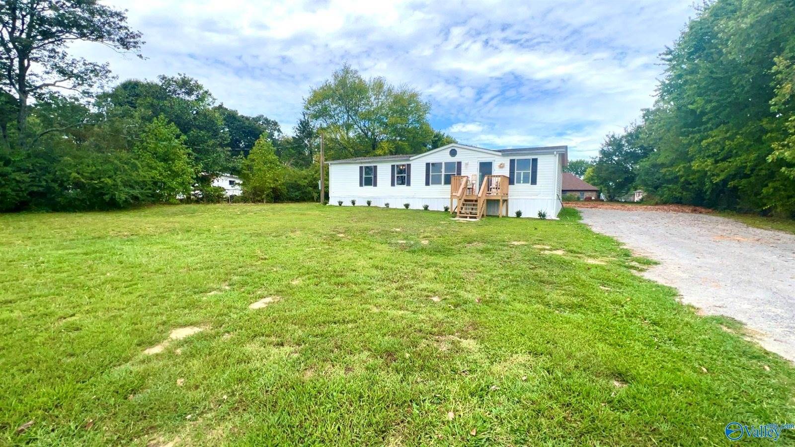 807 Jim Mclemore Road, Harvest, AL 35749