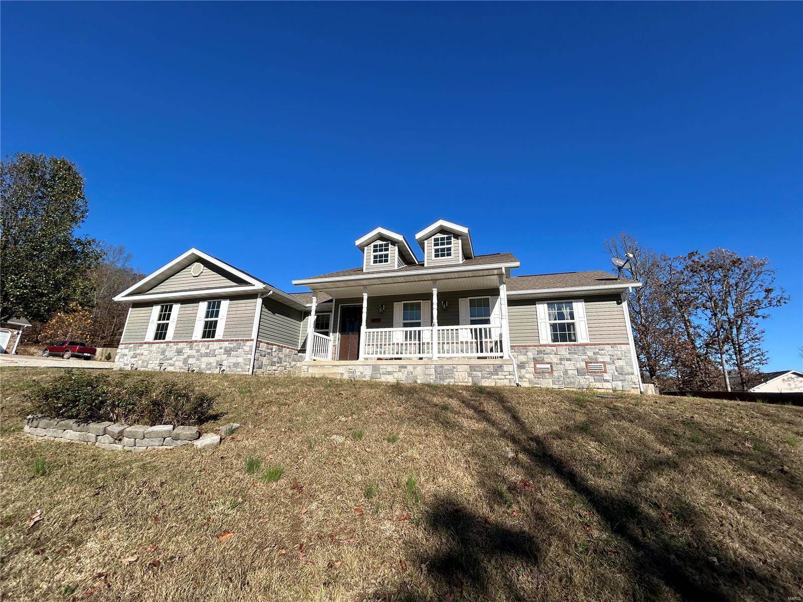 21000 Hideaway Lane, Saint Robert, MO 65584