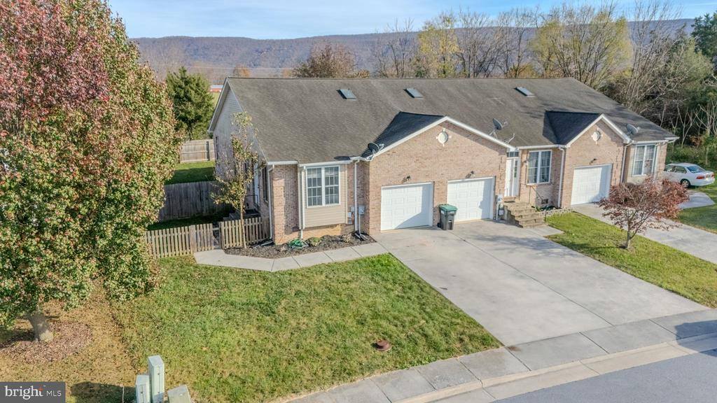 327 Lora Drive, Woodstock, VA 22664