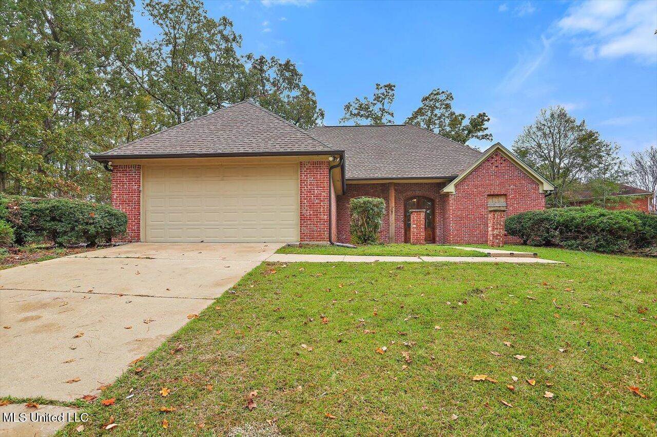 400 Castlewoods Boulevard, Brandon, MS 39047