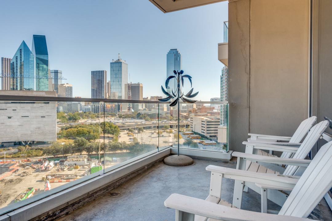 2408 Victory Park Lane #1038, Dallas, TX 75219