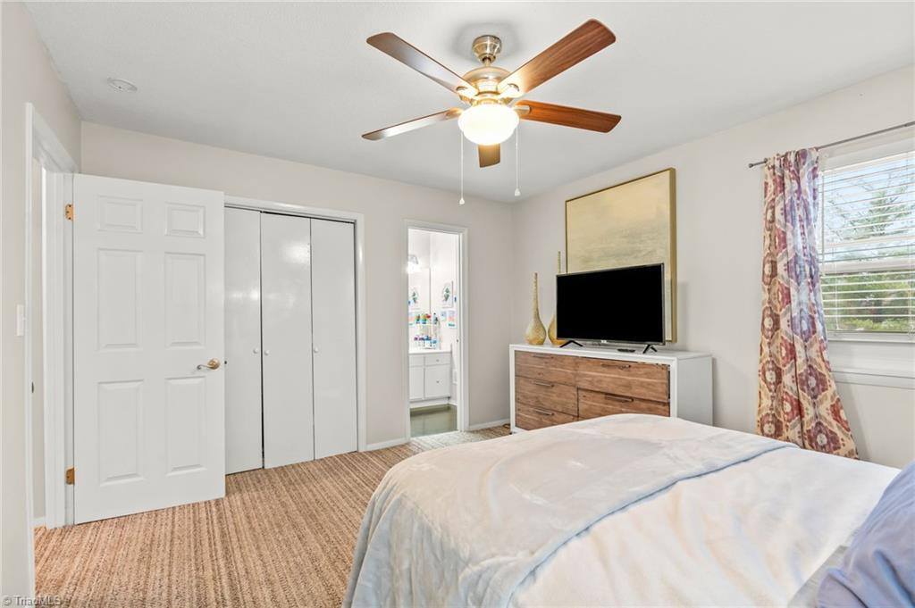 2235-A Shadow Valley Road, High Point, NC 27265