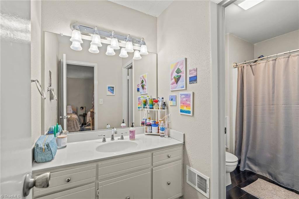 2235-A Shadow Valley Road, High Point, NC 27265