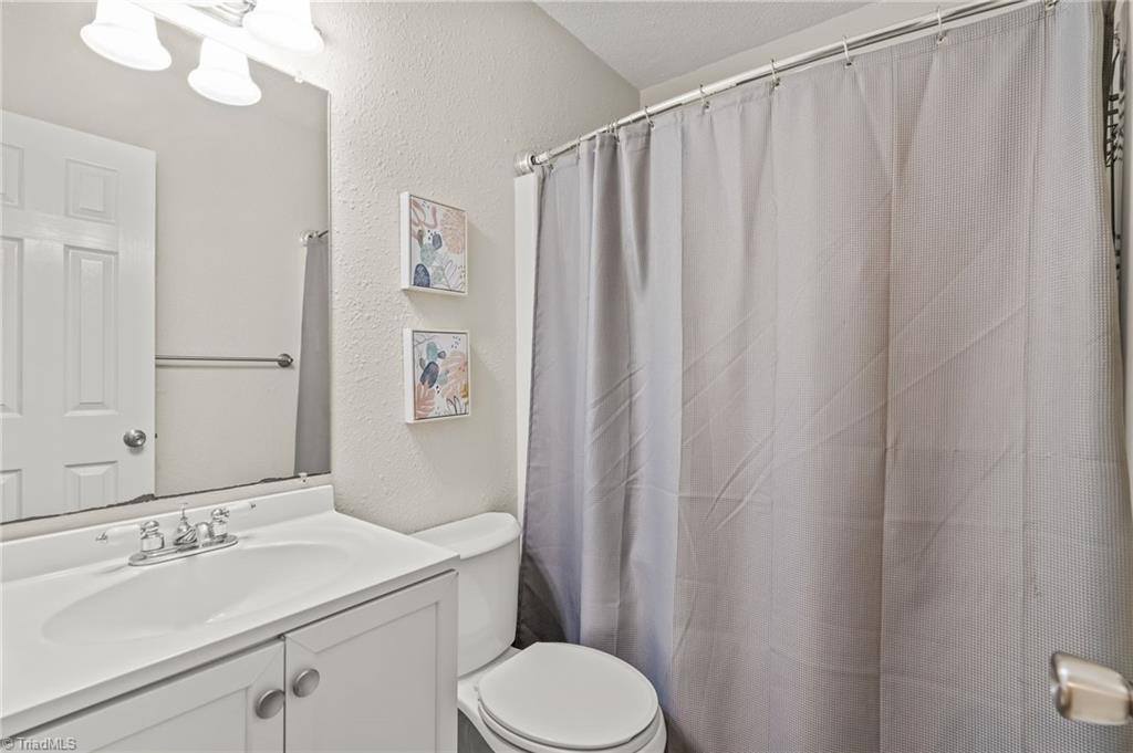 2235-A Shadow Valley Road, High Point, NC 27265