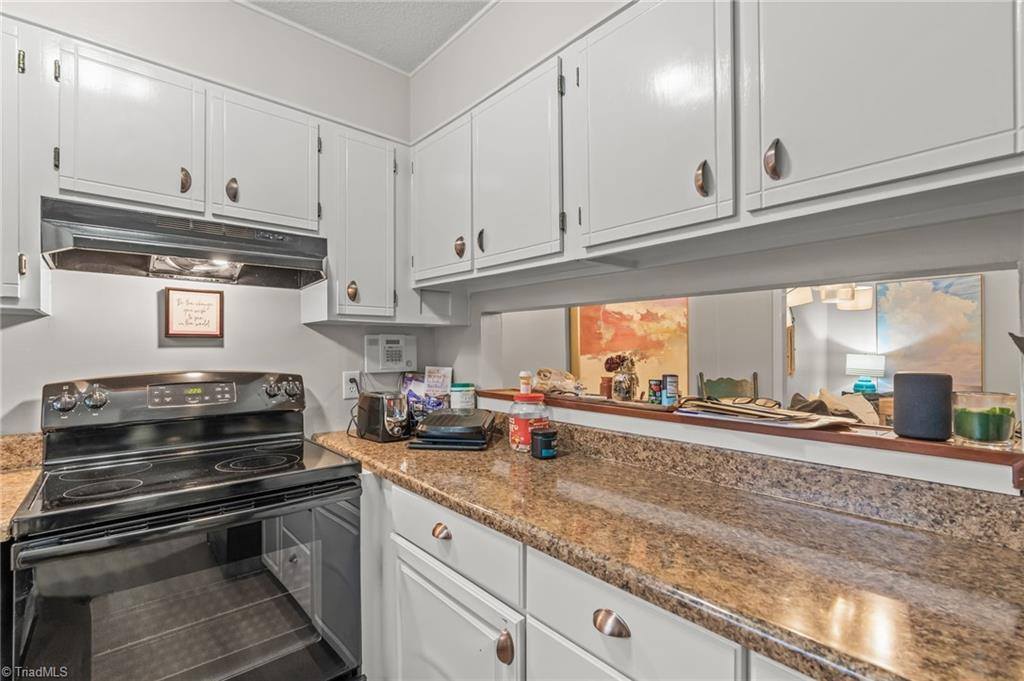 2235-A Shadow Valley Road, High Point, NC 27265