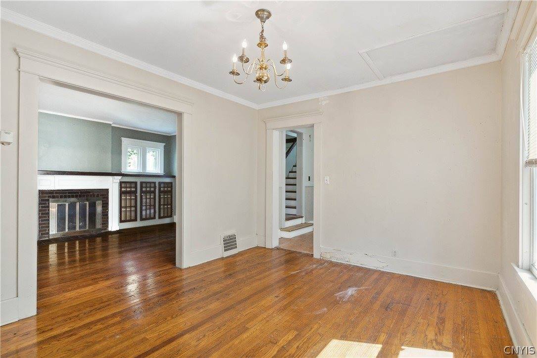 1032 Euclid Avenue, Syracuse, NY 13210