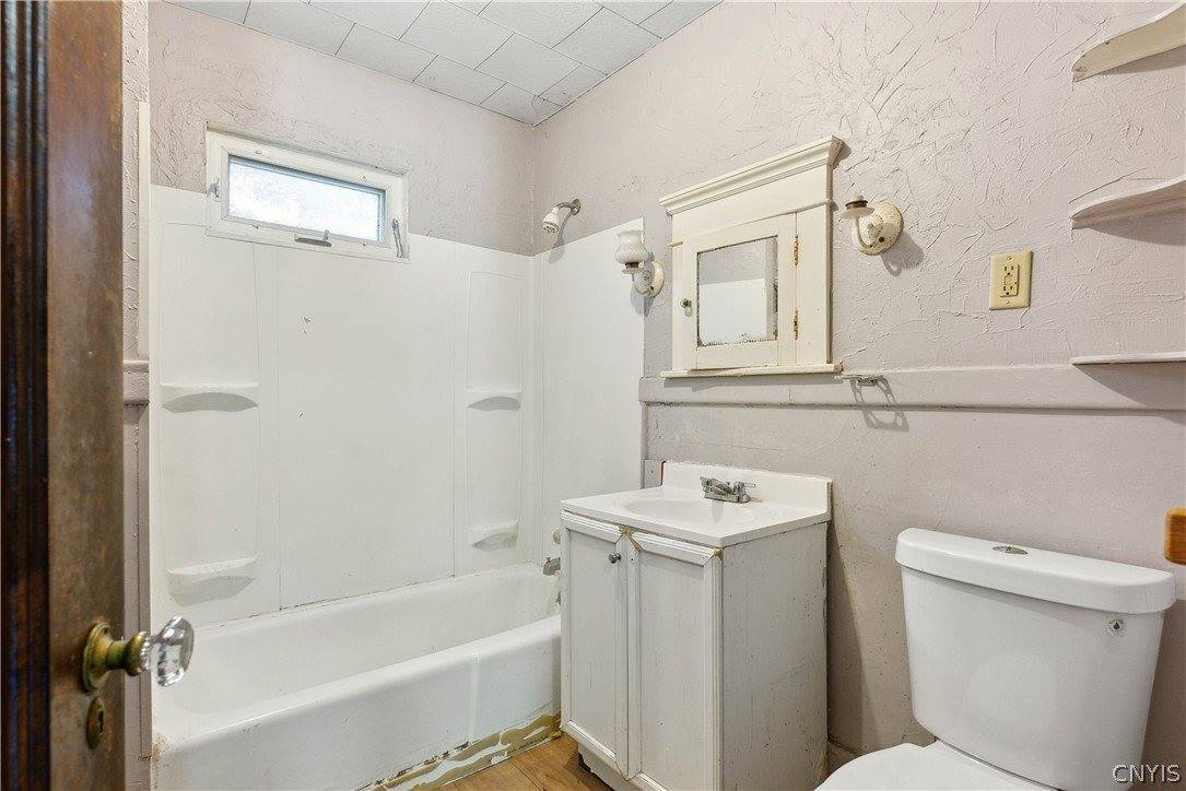 1032 Euclid Avenue, Syracuse, NY 13210