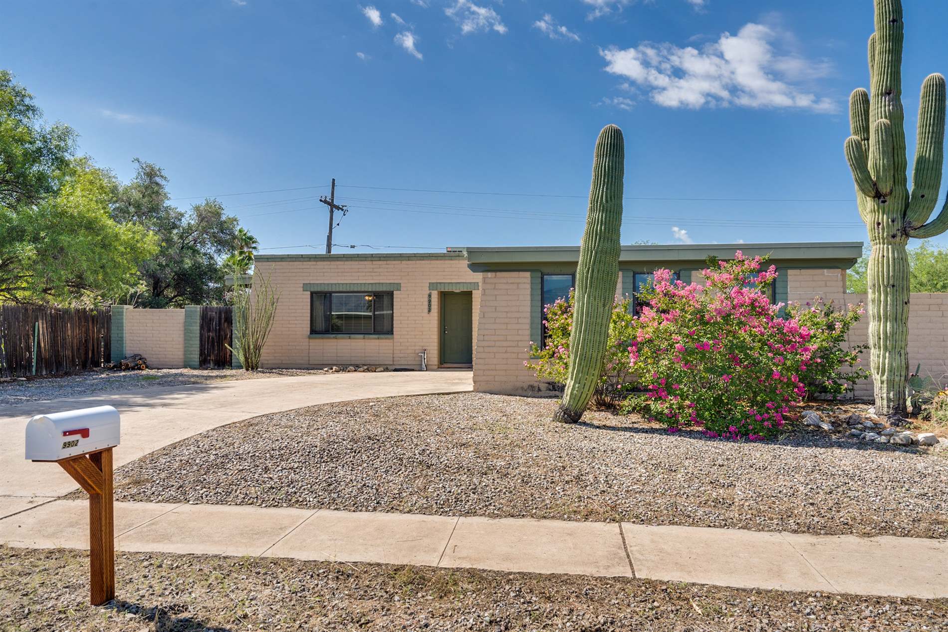 9902 e shiloh, Tucson, AZ 85748